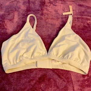 COPY - Skims Plus size bralette